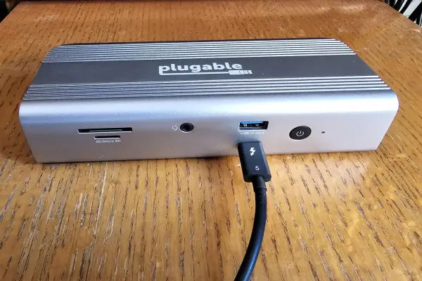 Plugable TBT-UDT3 xét: Các giá cả phải chăng, nhanh chóng Thunderbolt 5 dock tôi khuyên bạn nên